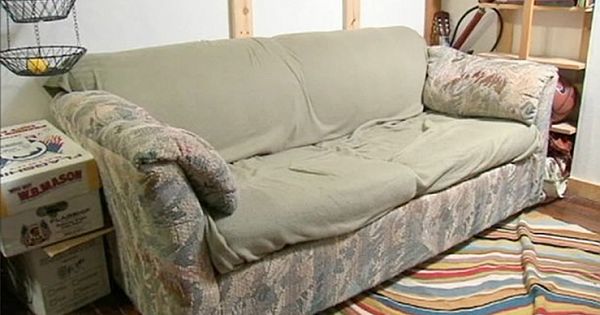 College Students Bought This Old Couch From A Market And Took It To Their Dorm Room