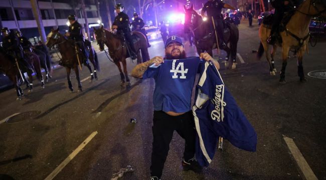 Dodgers’ Victory Celebration Turns Chaotic: Police Respond to Unruly Crowds