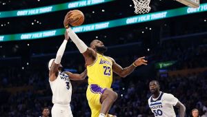 Grading Key Lakers Players in Their 2024-25 Season Opener Against Timberwolves